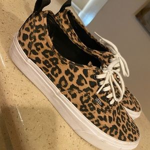 Leopard Vans